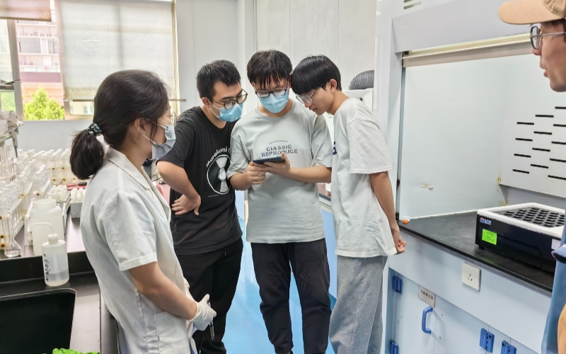 格丹納工程師現(xiàn)場(chǎng)培訓(xùn) 格丹納工程師現(xiàn)場(chǎng)培訓(xùn)